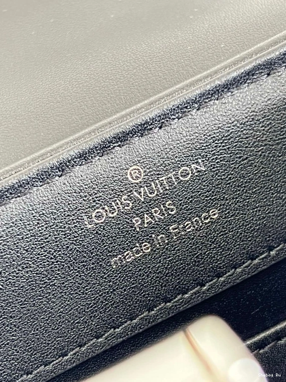 MINI CAPUCINES LOUIS VUITTON 0809